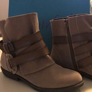 Blowfish Tan Booties - Size 7